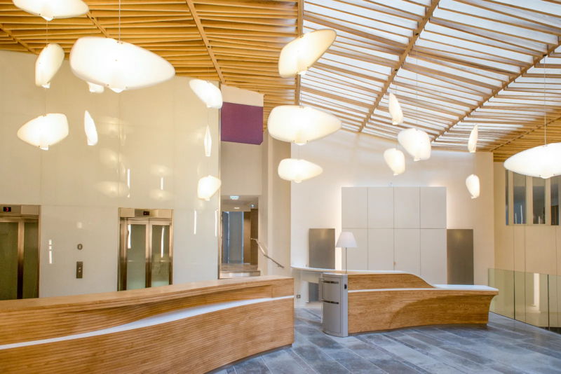 De la finesse d'un palace à la modernité d'un hall tertiaire