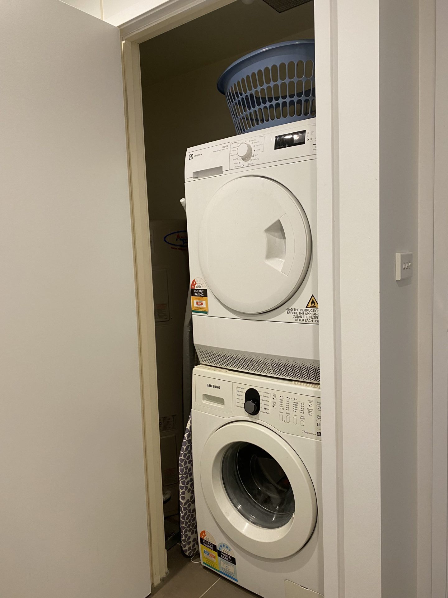 FOR LEASE Impeccably Presented and Beautifully Spaced Bayside Residence with Oversized Terrace- Port Melbourne - Image 10