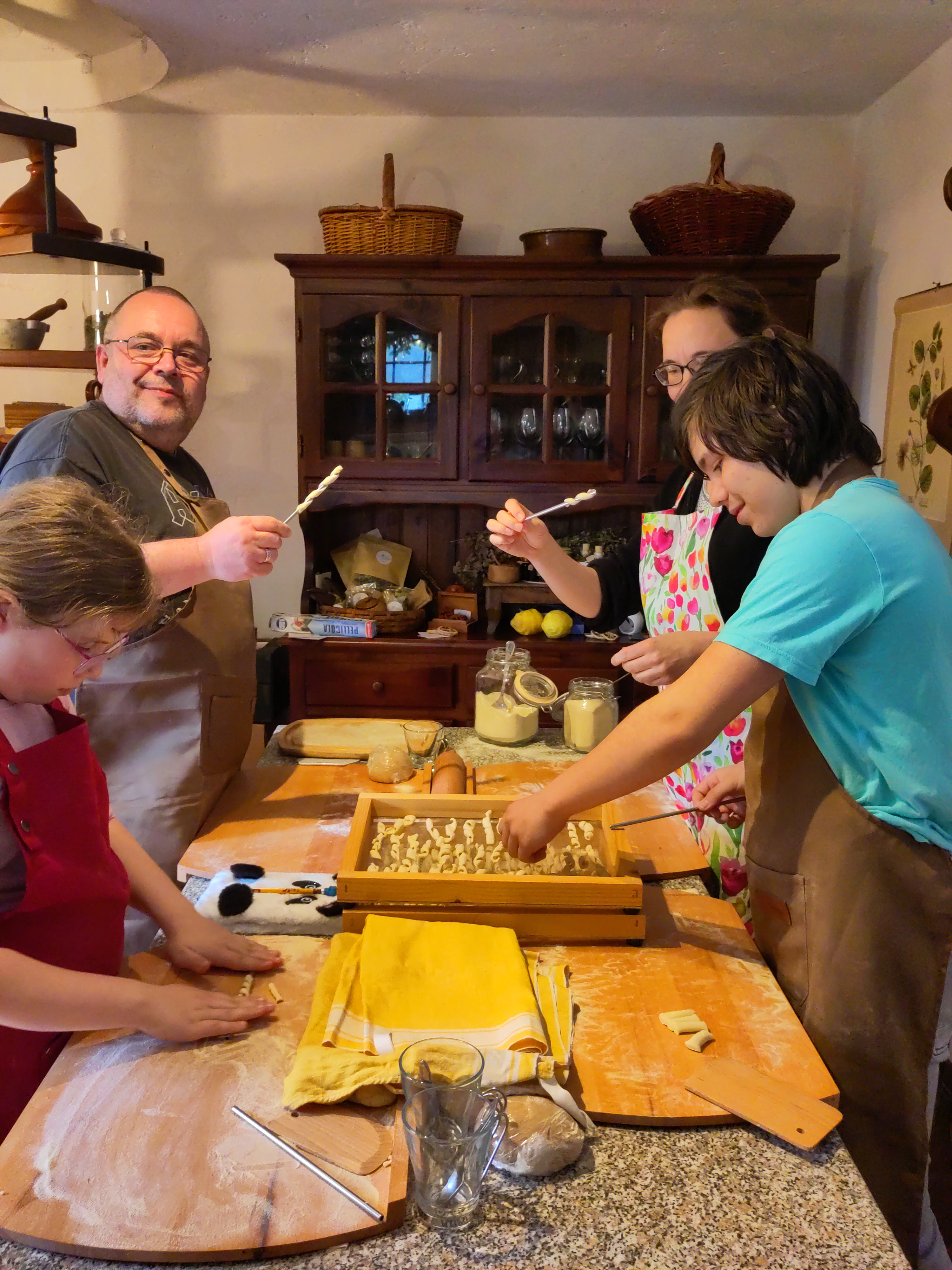 Lezione di cucina tra le colline di Lucca, pasta e tiramisù | Cesarine