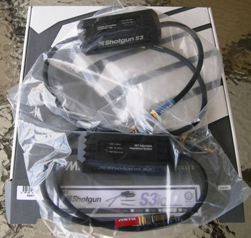 MIT Shotgun S3 1 meter pair New-Old-Stock. One of the A...