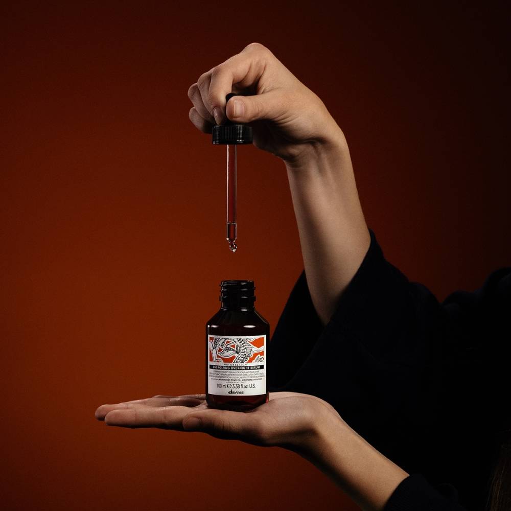 Oi Liquid Luster Application