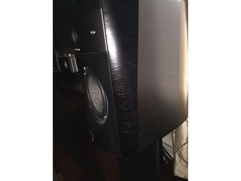Focal Electra 1008 BE II Black. Mint Condition. W/ Focal Stands