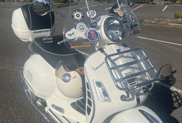 2010 VESPA GTS 300 SUPER motorcycle for rent near TROUTDALE, OR
