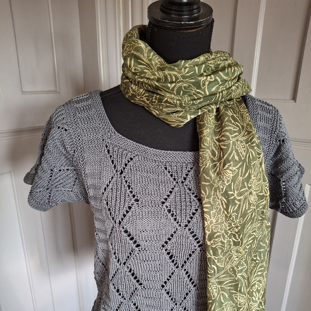 NAOMI, a cotton jumper in lace/aran pattern for ladies