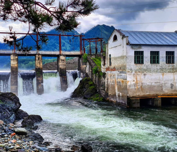 Остров Патмос на реке Катунь и Чемальская ГЭС