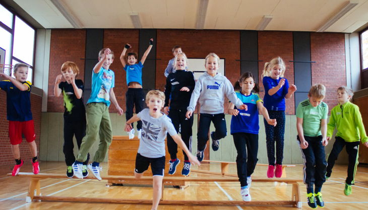 adventure movements parkour ninja warrior ferienkurs ferienbetreuung ferienprogramm kindergeburtstag regensburg