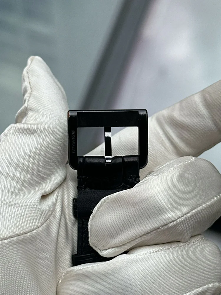 UR-103.09 White Gold Box and papers