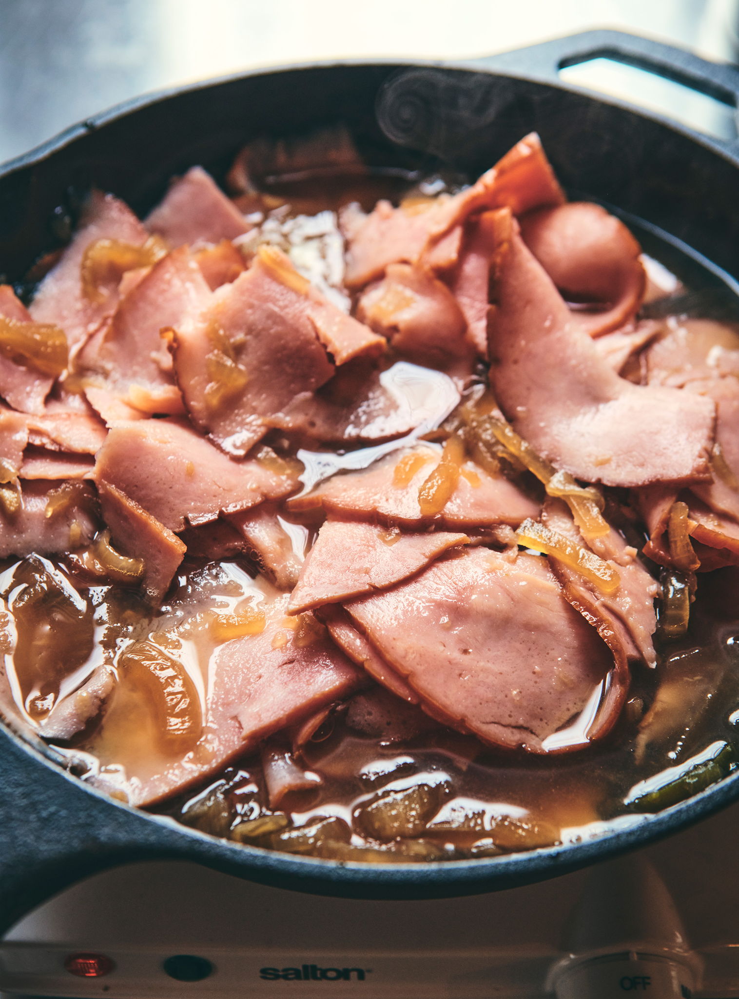 Maple and Ginger-Braised Ham | RICARDO