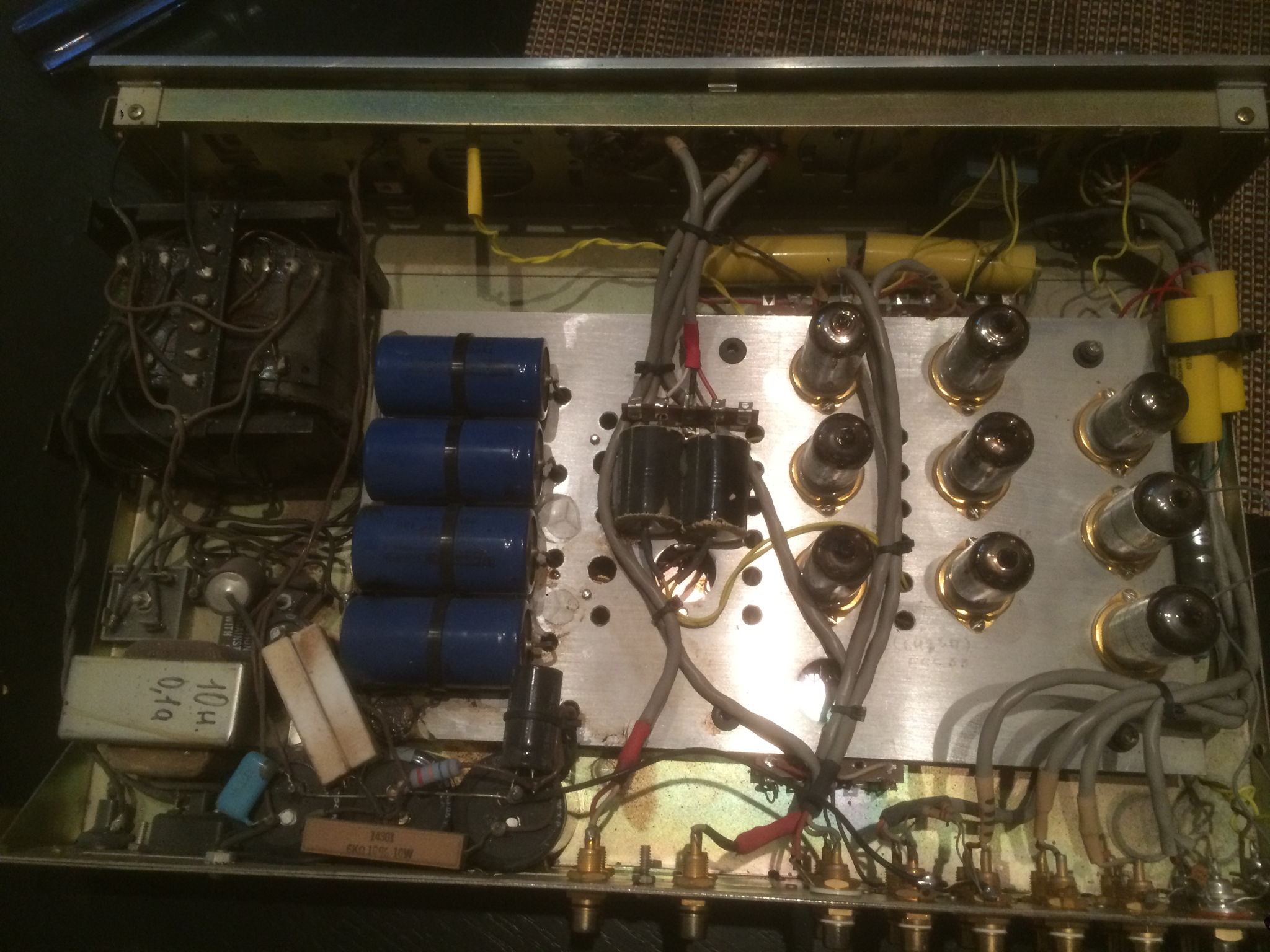 Preamp interior.