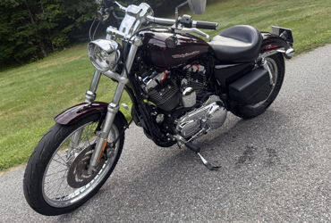 2007 HARLEY-DAVIDSON XL 1200C SPORTSTER CUSTOM (LUX COLORS) motorcycle for rent near Harvard, MA