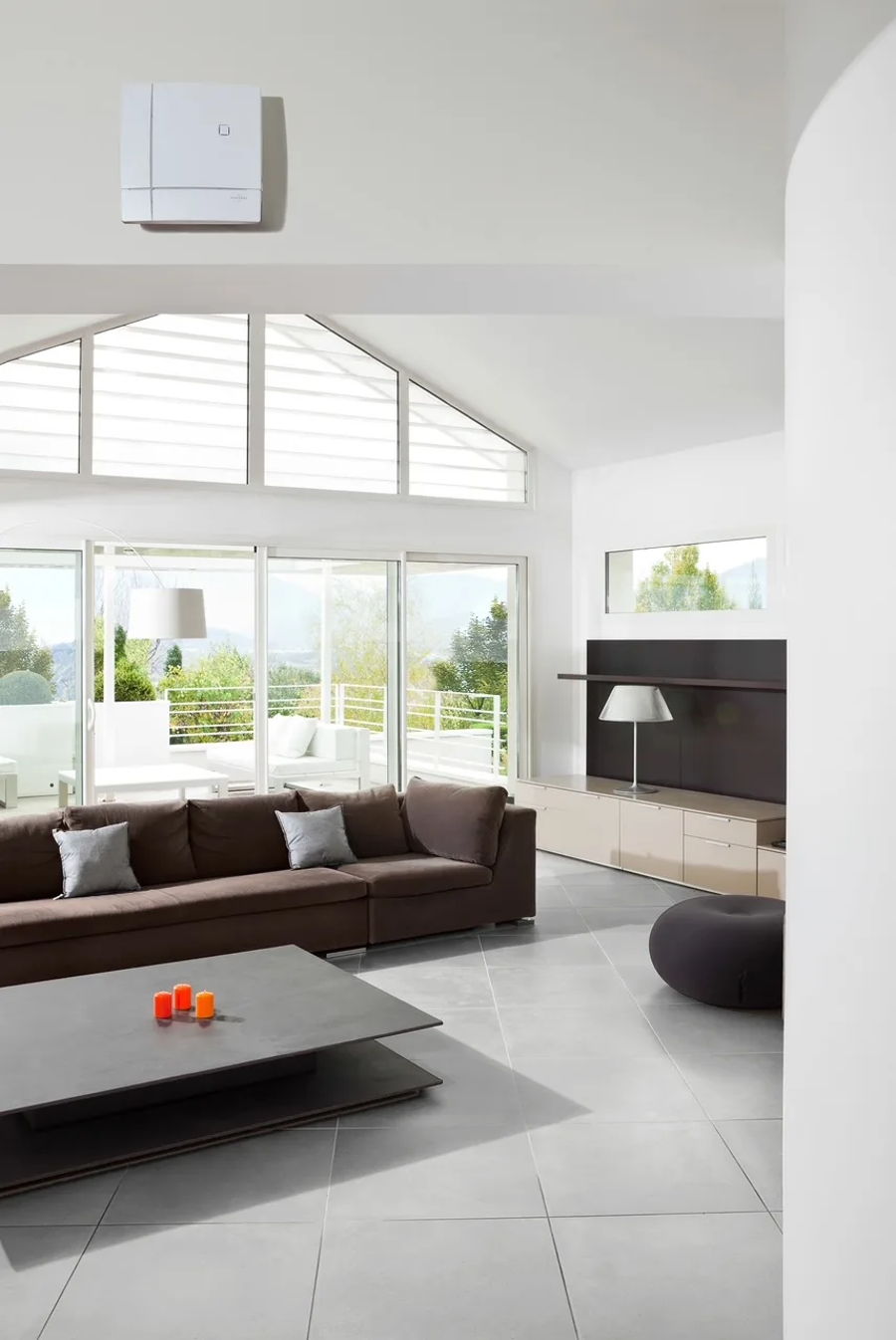 Alarme sans fil Daitem sur une villa contemporaine — photo 3