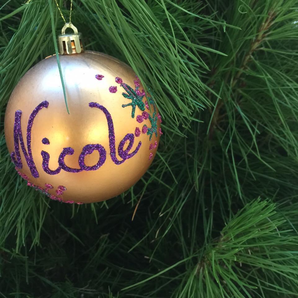 Gold Matte Shatterproof 80mm Bauble - Image 3