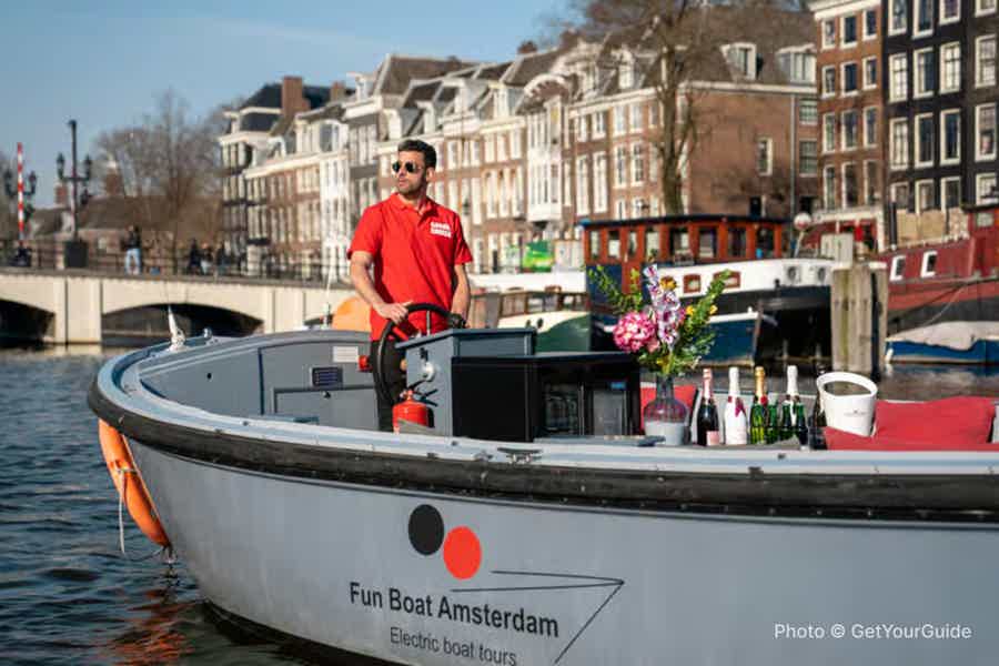 Private Luxury Cruise with Drinks & Silent Disco - photo 3