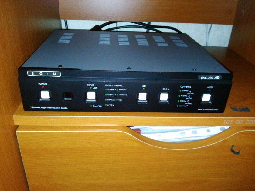 SOtM dAC-200 HD