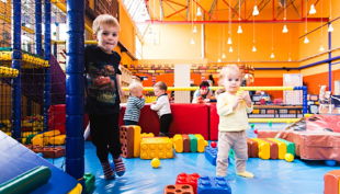 kidsplanet dresden kinder in spielecke