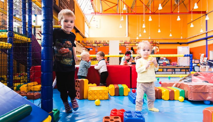 kidsplanet dresden kinder in spielecke