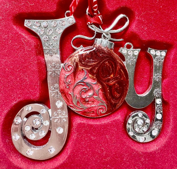 Tipperary Crystal Joy Ornament with Bauble O