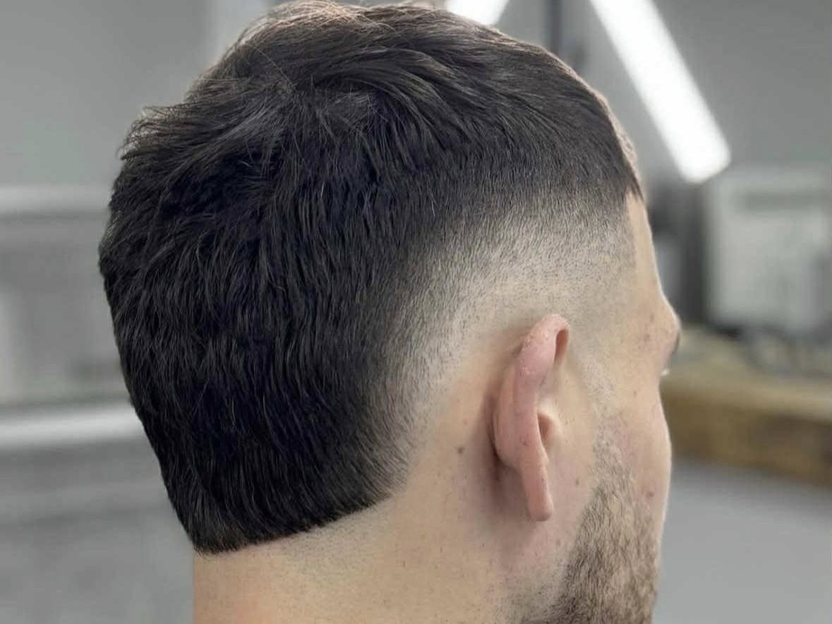 The Neighbourhood Fadez Beard Trim Voucher - Image 3