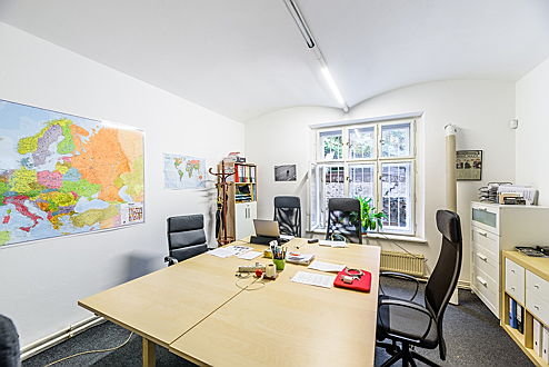  Prague
- Pronájem kanceláře v prestižní lokalitě Hradčan, 85 m²