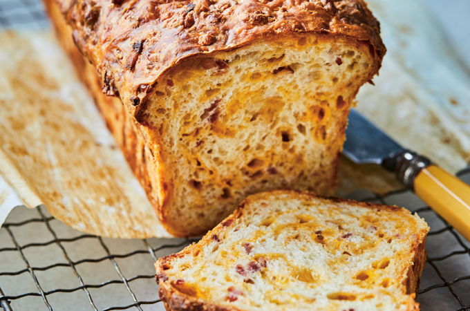 Bacon-Cheese Bread