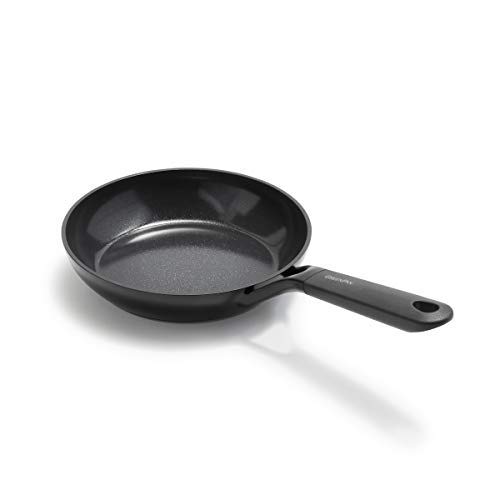 Anolon Advanced HardAnodized Aluminum Nonstick Fry Pan vs GreenPan SmartShape Ceramic Nonstick