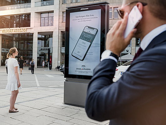  Vienna
- The Engel & Völkers app for owners to be seen in Hamburg's city centre on 40 digital advertising spaces! Find out everything about the campaign here: