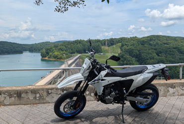 2025 SUZUKI DR-Z4SM motorcycle for rent near Knoxville, TN
