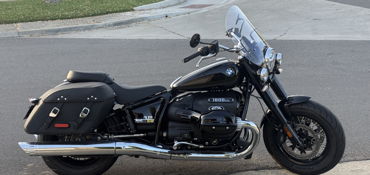 2023 BMW R 18 CLASSIC motorcycle for rent near Honolulu, HI