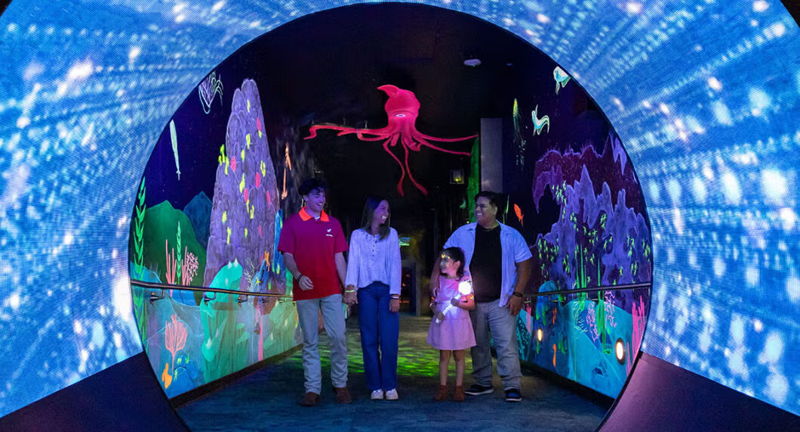 GA Aquarium's Glow Nights