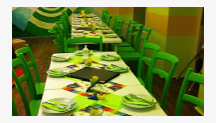 amitola geburtstags tisch