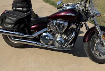 2007 HONDA VTX1800C1 STYLE C motorcycle for rent near Decatur, TX
