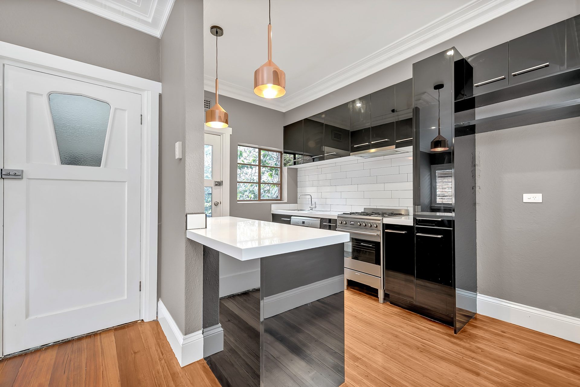 FOR LEASE- Live the Deco Dream on Domain- South Yarra