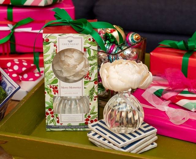 Raz Imports Wooden Sleigh With Winter Natural Arrangement and Pinecone Christmas Home Decor