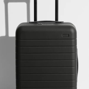 The Bigger Carry-On - Black