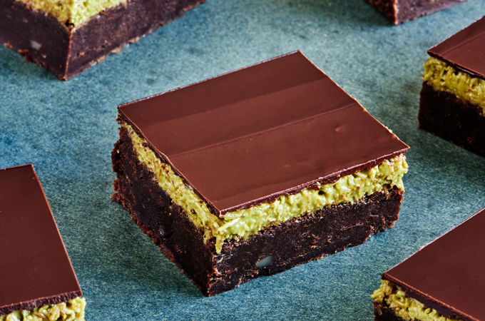 Dubai-Style Chocolate and Pistachio Brownies