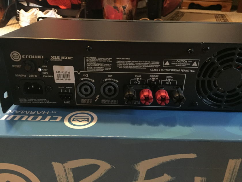 Crown Audio XLS-1502 2 channel power amplifier