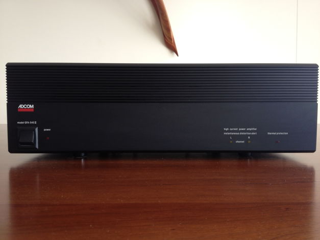 Adcom GFA-545II Amplifier