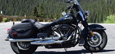 2020 HARLEY-DAVIDSON FLHCS HERITAGE CLASSIC 114 ABS motorcycle for rent near Waseca, MN