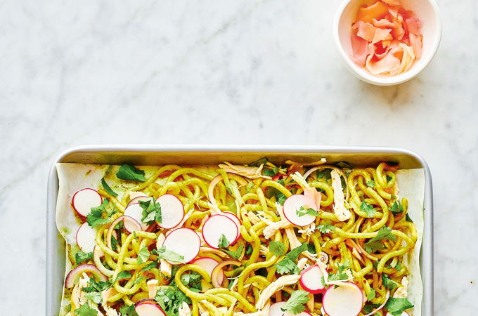 Sheet-Pan Udon Noodles with Chicken and Curried Onions