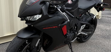 2017 HONDA CBR1000RR ABS motorcycle for rent near El Paso, TX