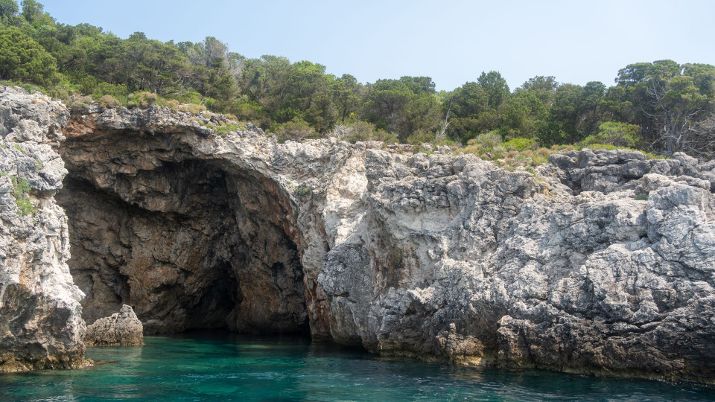 Syvota's stunning beaches, including Mega Ammos and Bella Vraka, attract tourists from all over the world