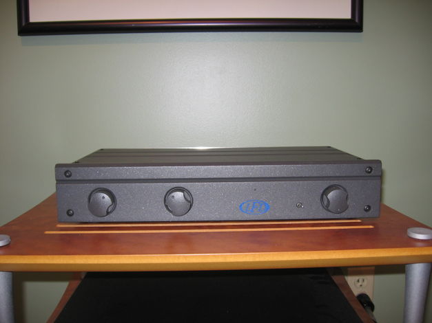 LFD  LE IV INTEGRATED AMPLIFIER new in box