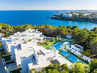 Ibiza
- Neubauanlage auf Ibiza mit fünf schönen Villen mit Pool an der Cala Llenya