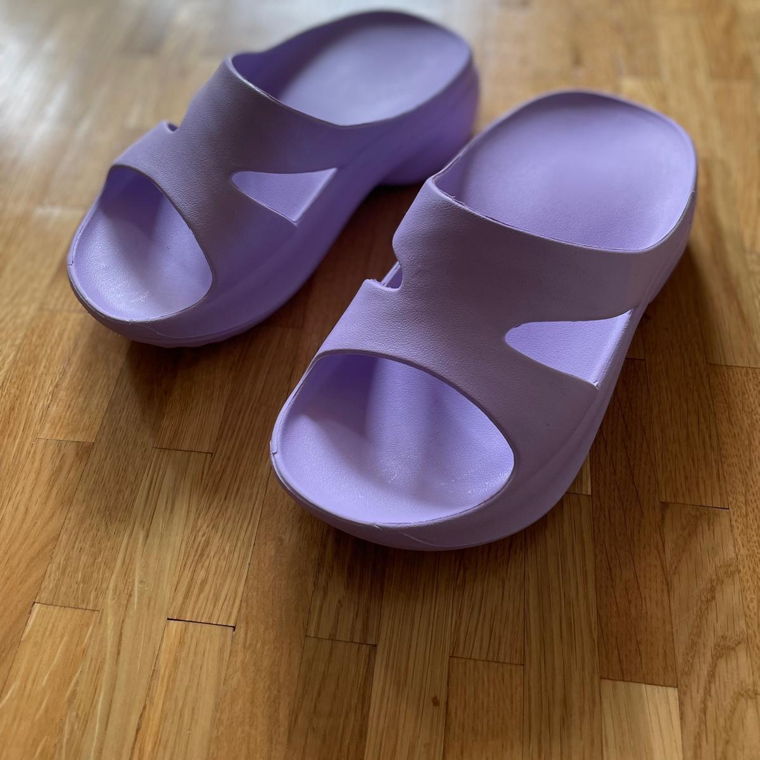 Lilac slippers 