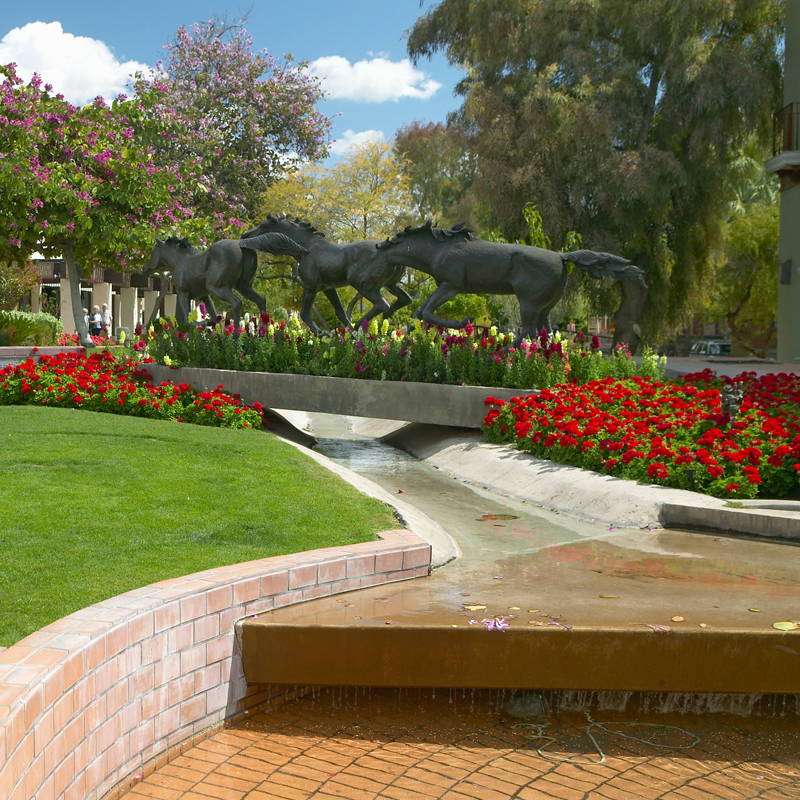 picture of horse statues and flowers in Old Town Scottsdale