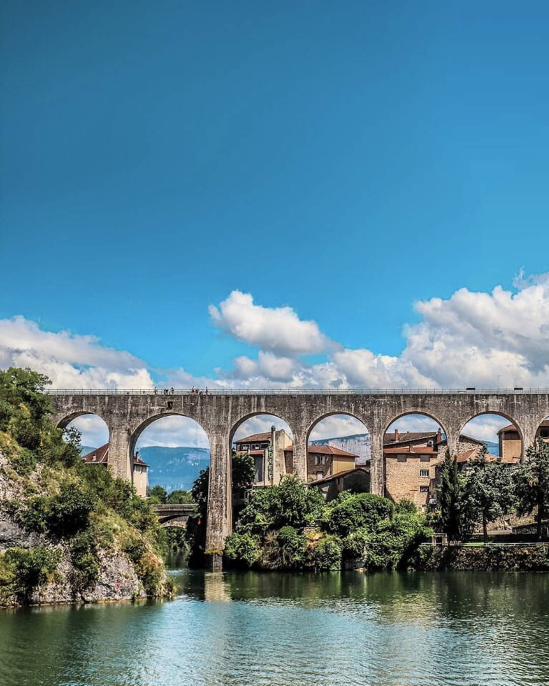 voyage - Valence - drôme - rando - roadtrip - vanlife - vue - aqueduc - saint naza