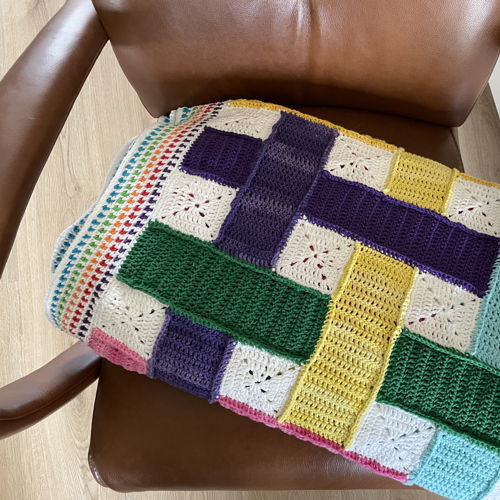 Pattern: Crocheted woven blanket