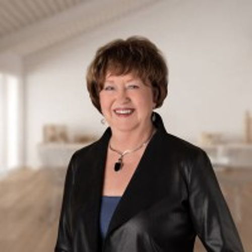 Carolyn  Joslin