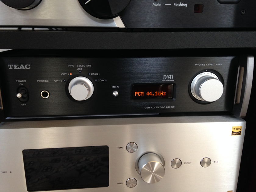 Teac UD-501  Dual Monoaural DAC w/ USB Streaming