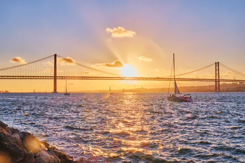The Tagus River: Facts, History, Travel